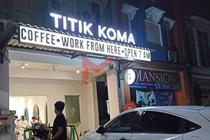 Franchise Titik Koma