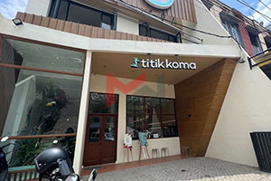 Franchise Titik Koma